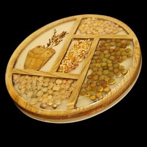 Vintage Resin Kitchen Trivet with Embedded Beans & Seeds ~ 5 Inch Round